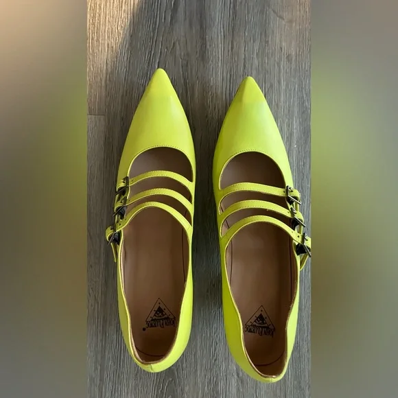 John Fluevog Neon Yellow Bach size 8.5 New - Picture 6 of 7